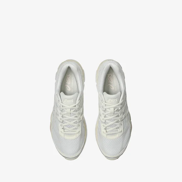 asics-02