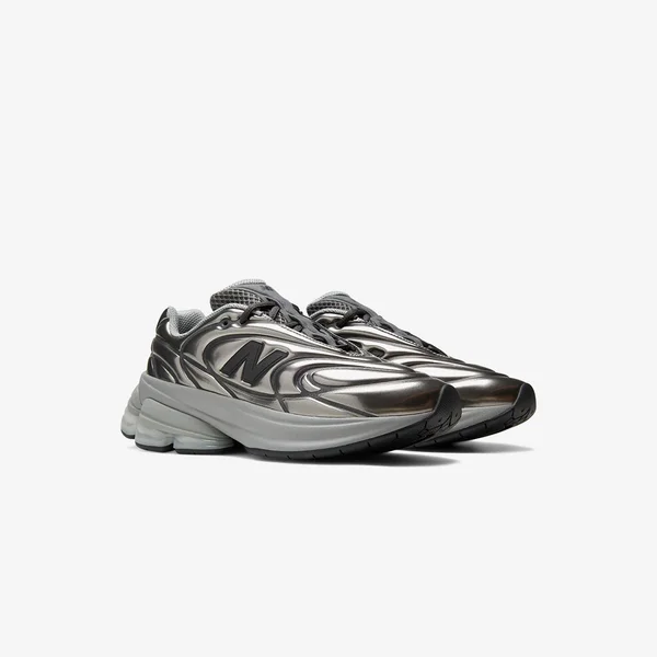new-balance-02