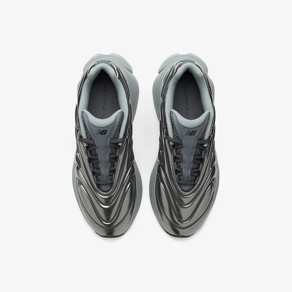 new-balance-02