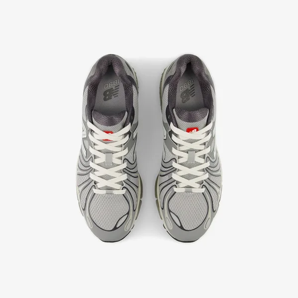 new-balance-04